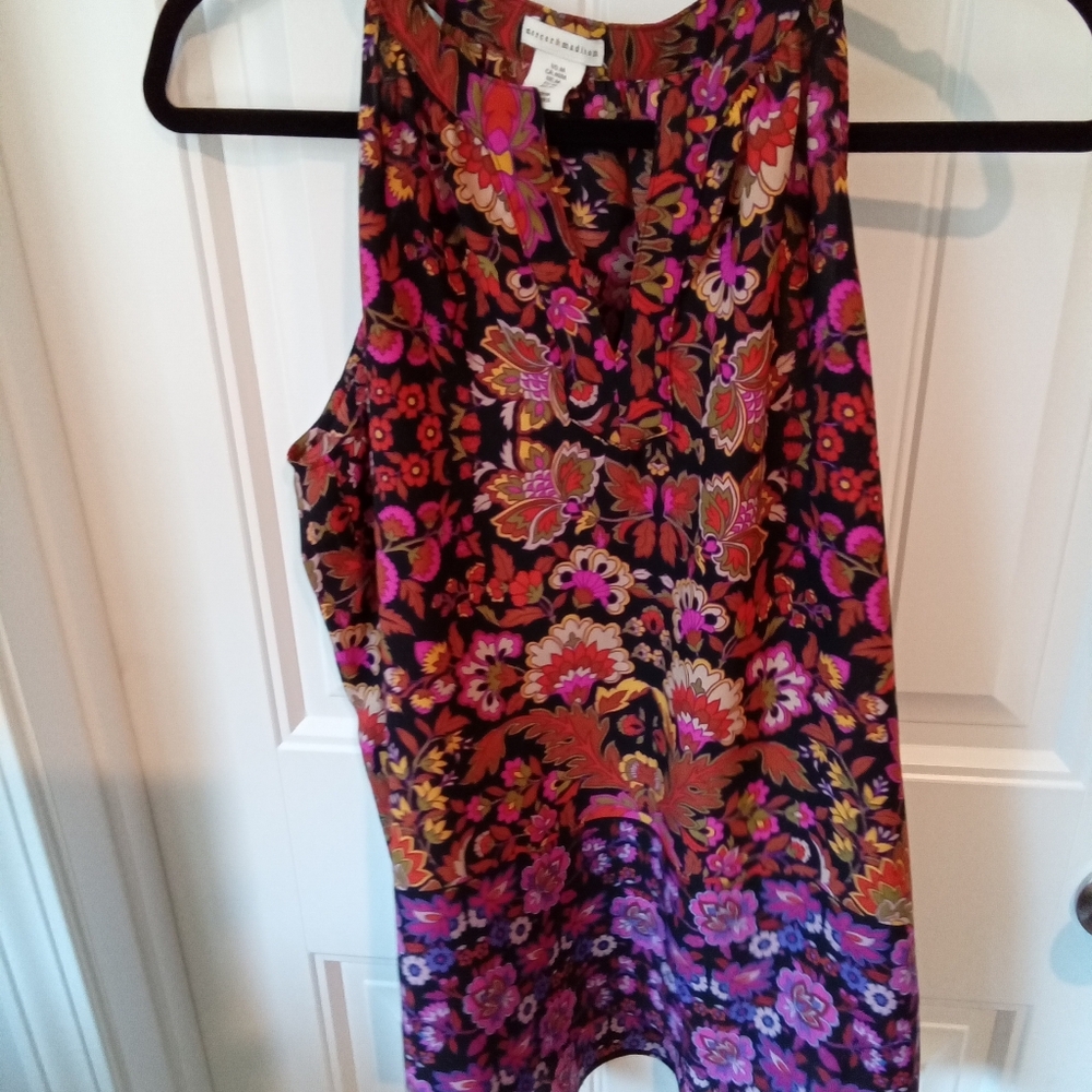 2-$10... Mercer & Madison Size M Floral Split Neck Sleeveless Top